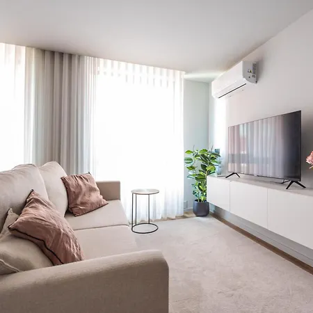 Modern Escape Next To The Metro Station Διαμέρισμα